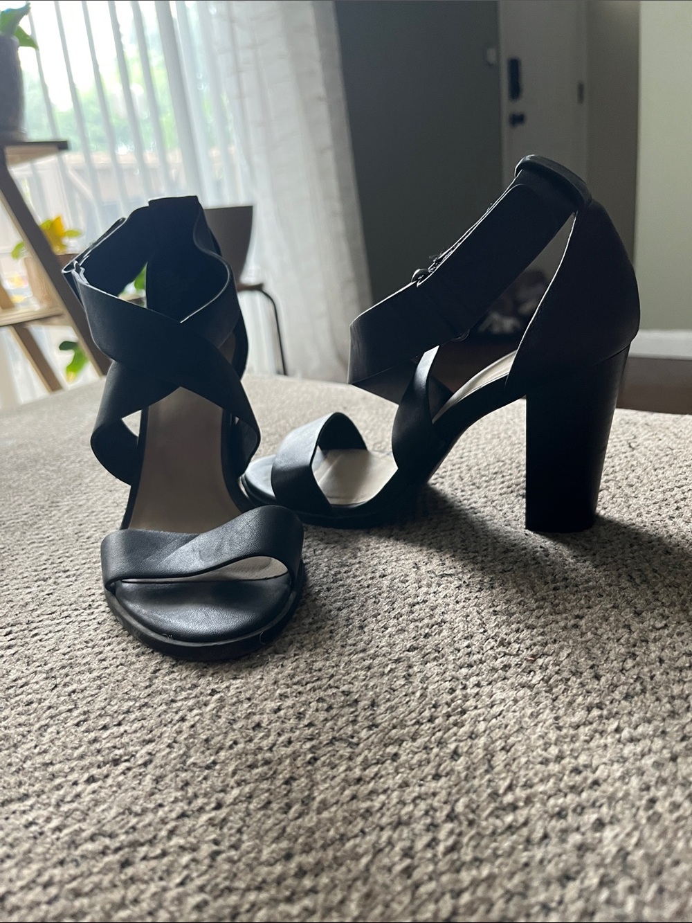 Simply Vera Vera Wang Black Crisscross Block Heel Sandals